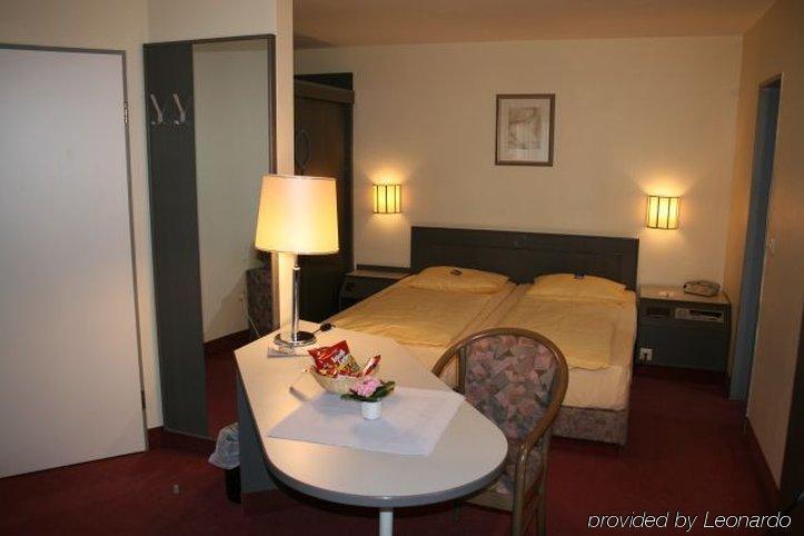 Invite Hotel Nuernberg City Δωμάτιο φωτογραφία