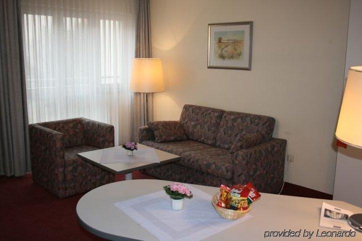 Invite Hotel Nuernberg City Δωμάτιο φωτογραφία