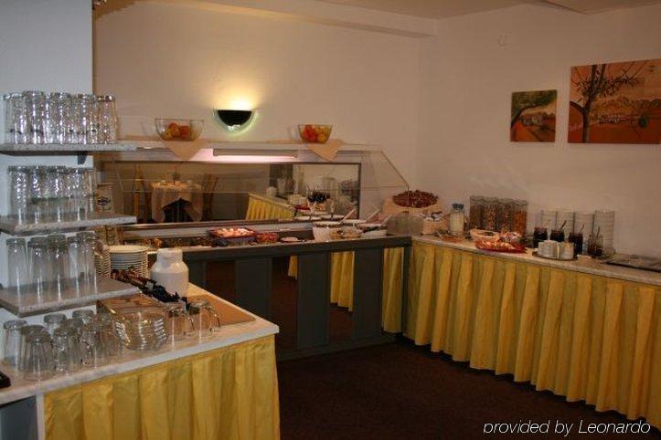 Invite Hotel Nuernberg City Εστιατόριο φωτογραφία